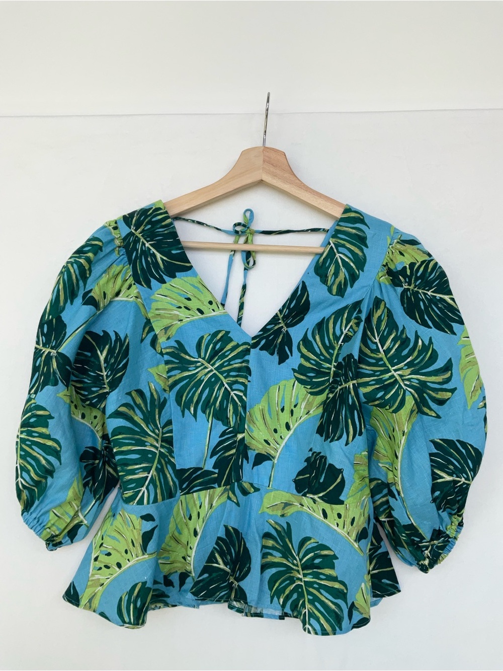 Draper James Tropical Leaf Tie-Back Puff Sleeve Linen Top